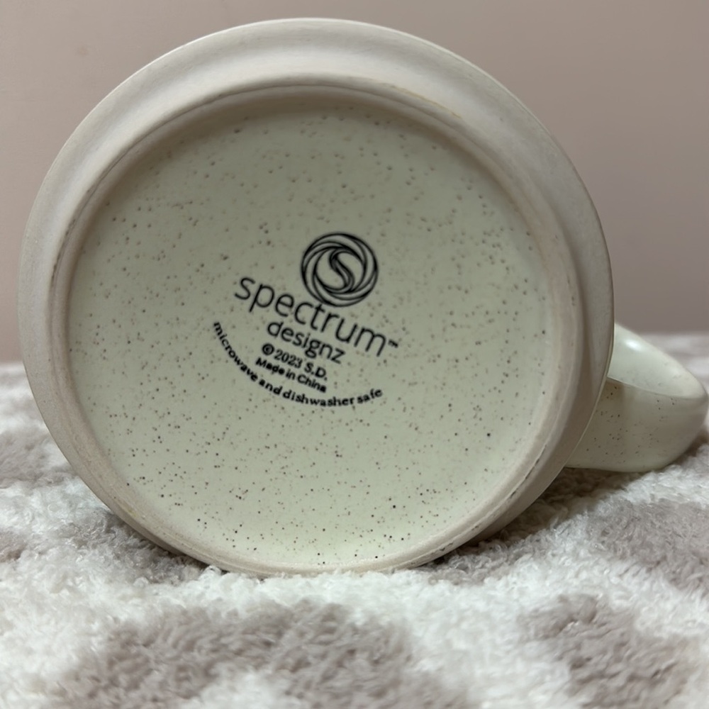 Spectrum Designz Ceramic Stoneware Spring Shop Cottage Mushroom Mug 2023… - Picture 4 of 5